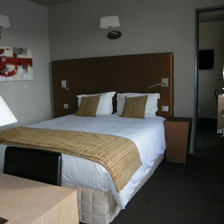 Cit'Hotel Saint-Pierre Viré Buitenkant foto